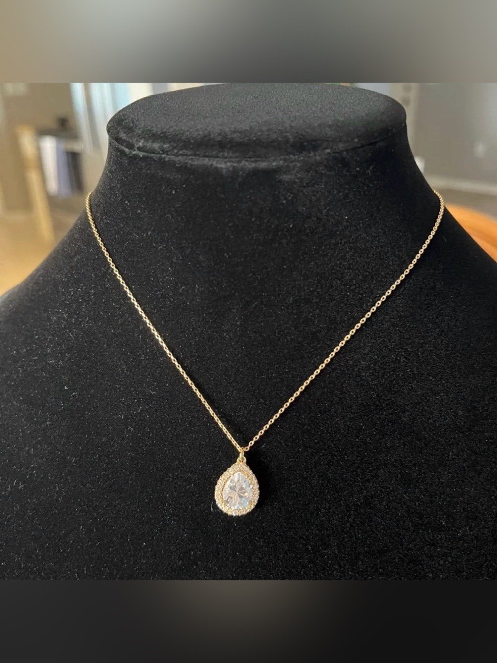 Kate Spade brilliant statement pave halo necklace in Gold nwt - Picture 2 of 5